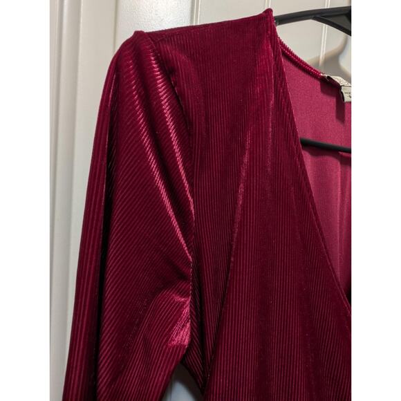 Express Red Velour Dressy Casual Wine Colored Blouse Wrap Top Tie Back Size L - Picture 5 of 10